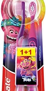 Colgate Cepillo de Dientes Extra Suave, Minions o Trolls, Niños 2-6 Años con Dientes de